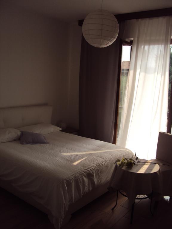B&B Rosa Del Garda Lazise Room photo